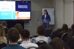 Still-2025-10-09-192812_1.456.1